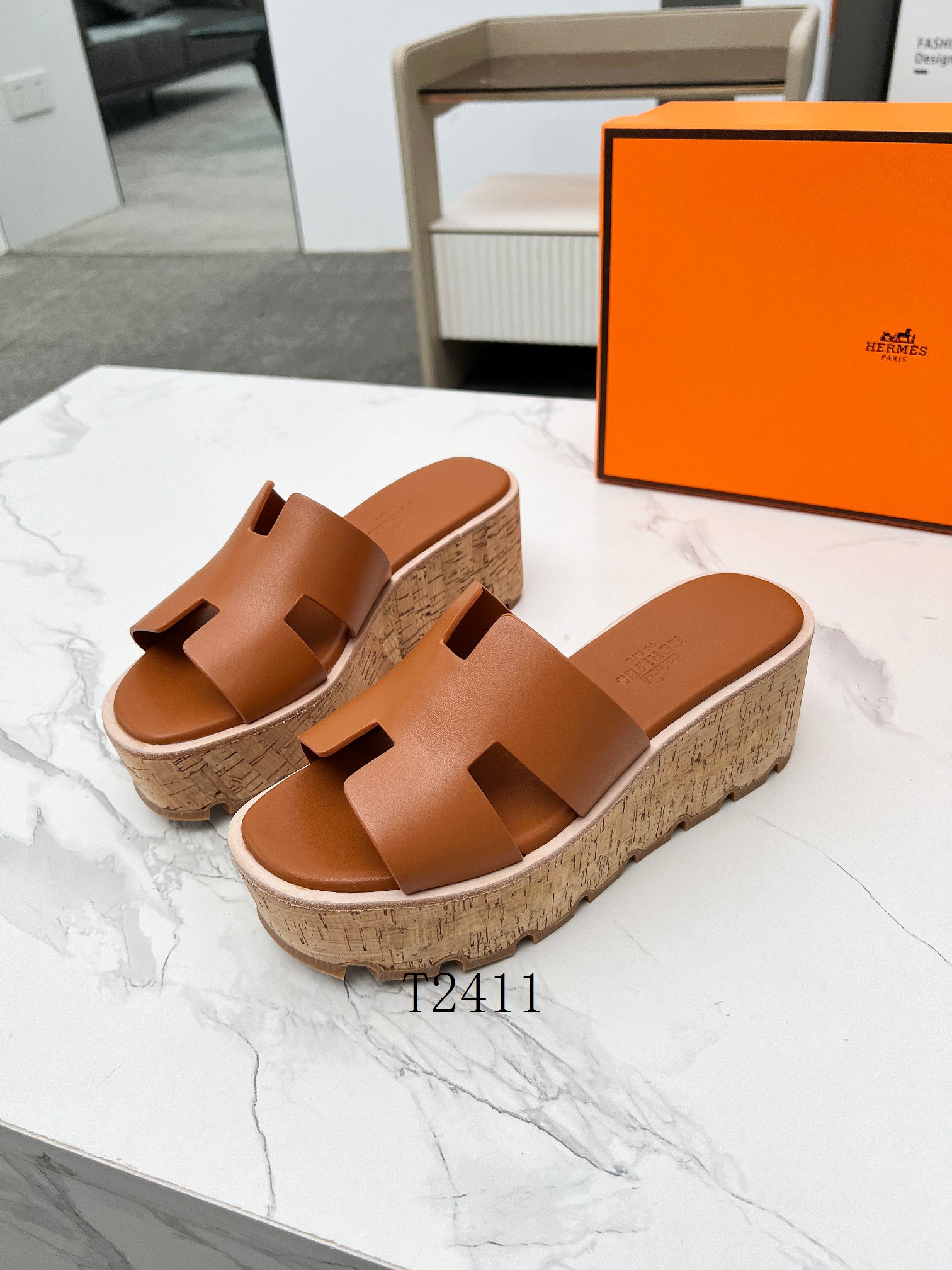 Hermes Mid Heels 0310
