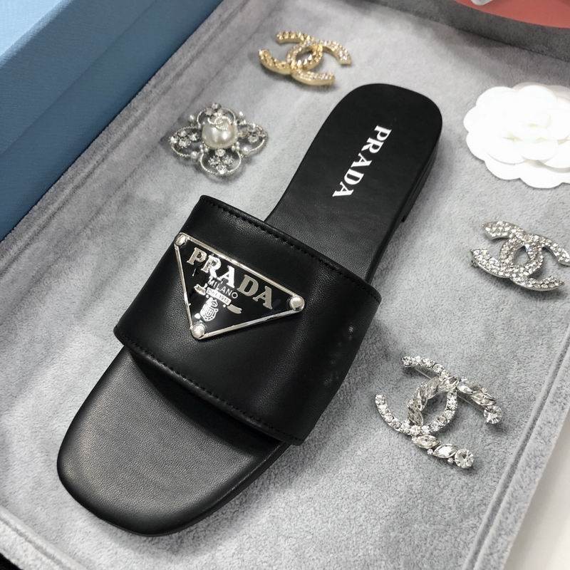 2025 Prada 女拖鞋 0517