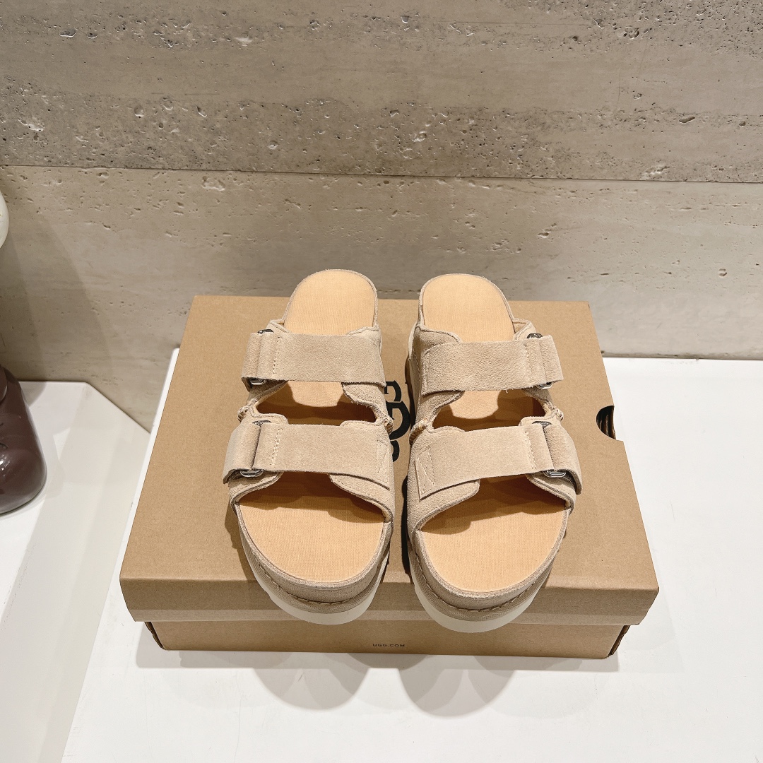 UGG 拖鞋 0818