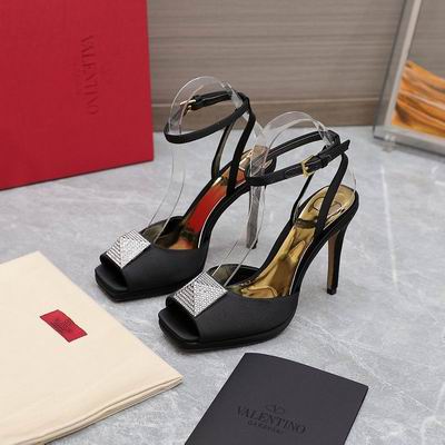 Valentino 10.5cm sz35-42 mnh0302