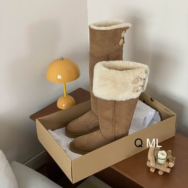 UGG sz35-40 ML0919