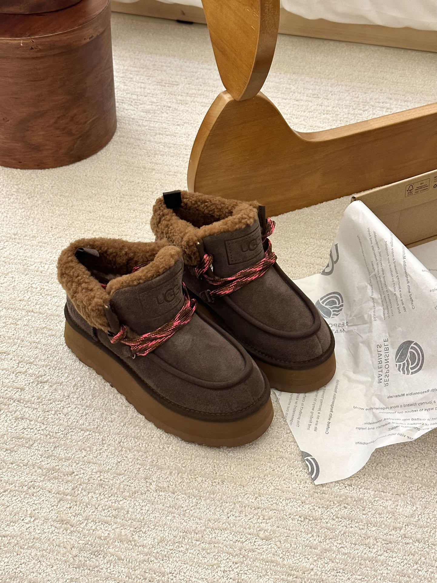 UGG sz35-40 h1005