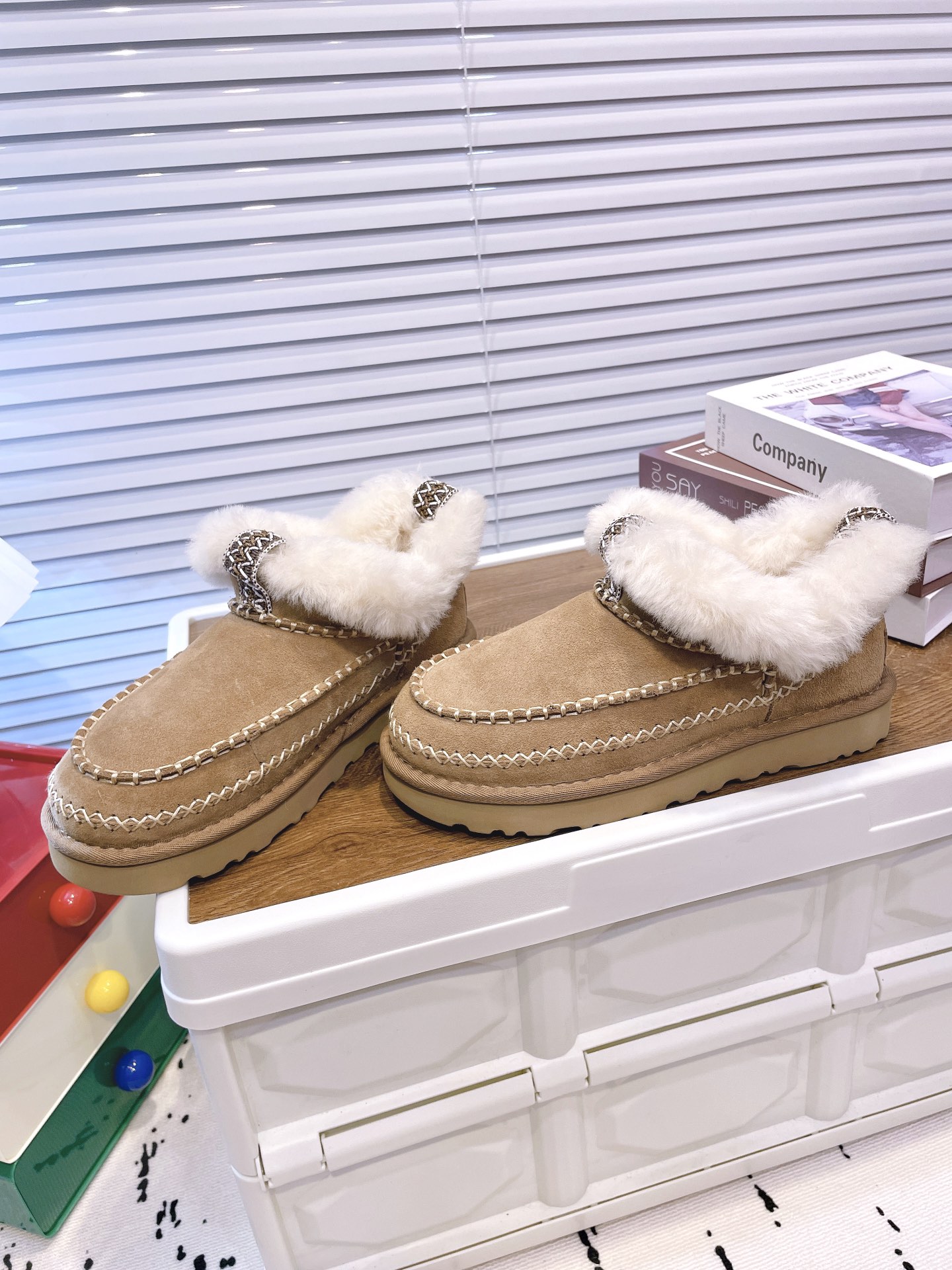 UGG sz35-40 h1022