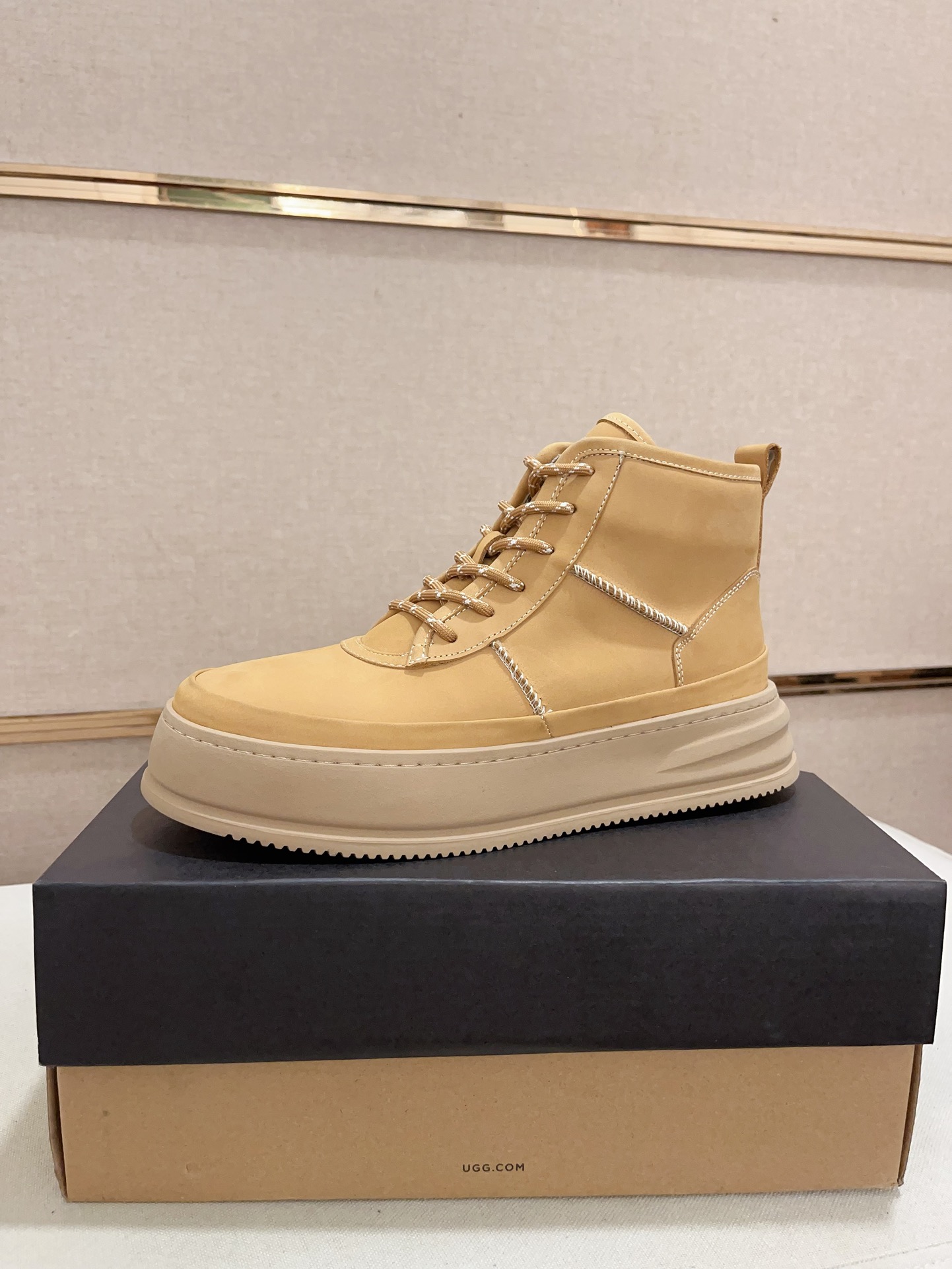 UGG sz39-44 h1005