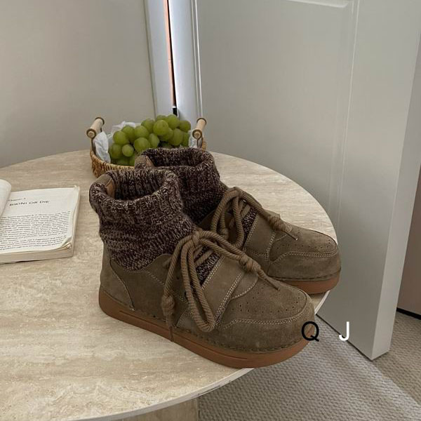 UGG sz35-40 J1109