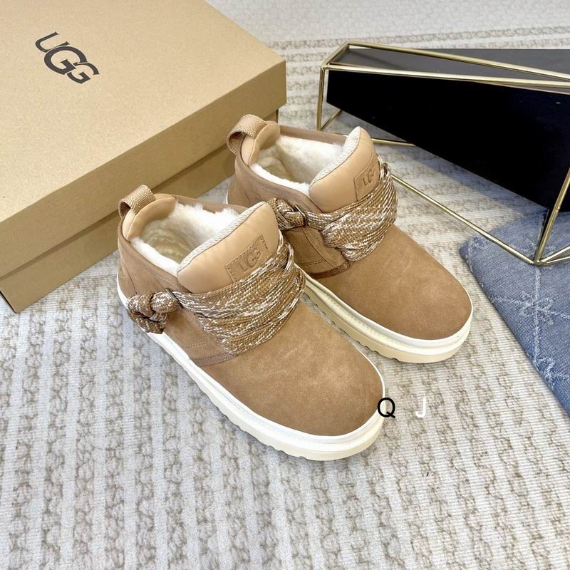 UGG sz35-40 J1110