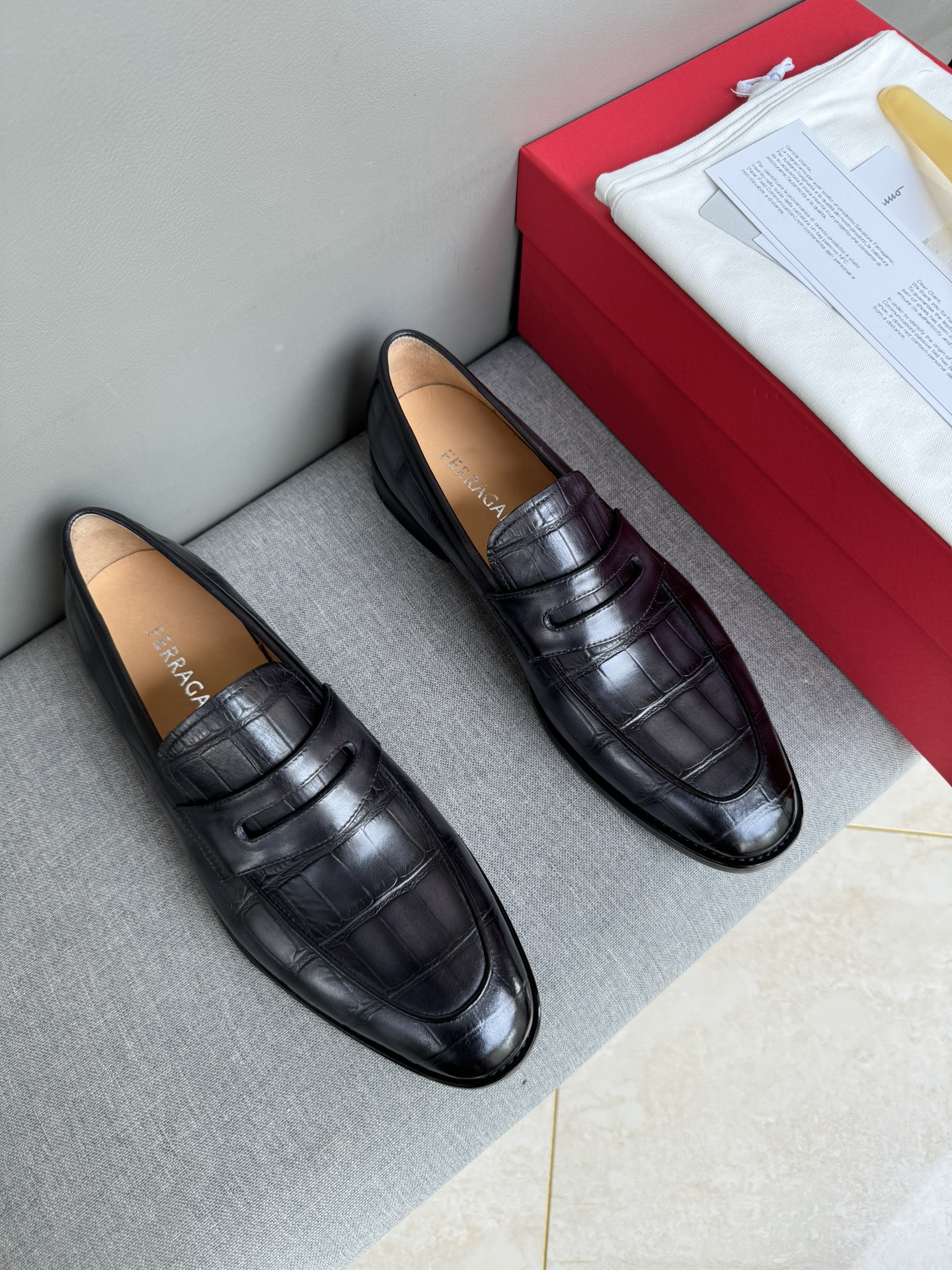 Ferragamo sz38-44 hnh1204