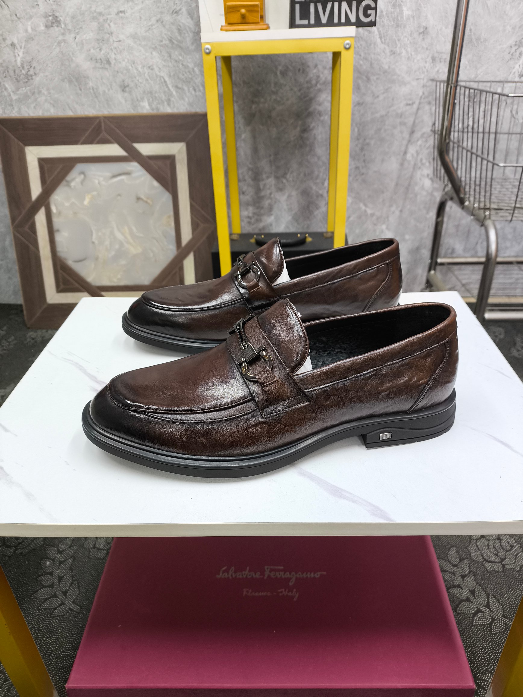 Ferragamo sz38-44 hnh0219