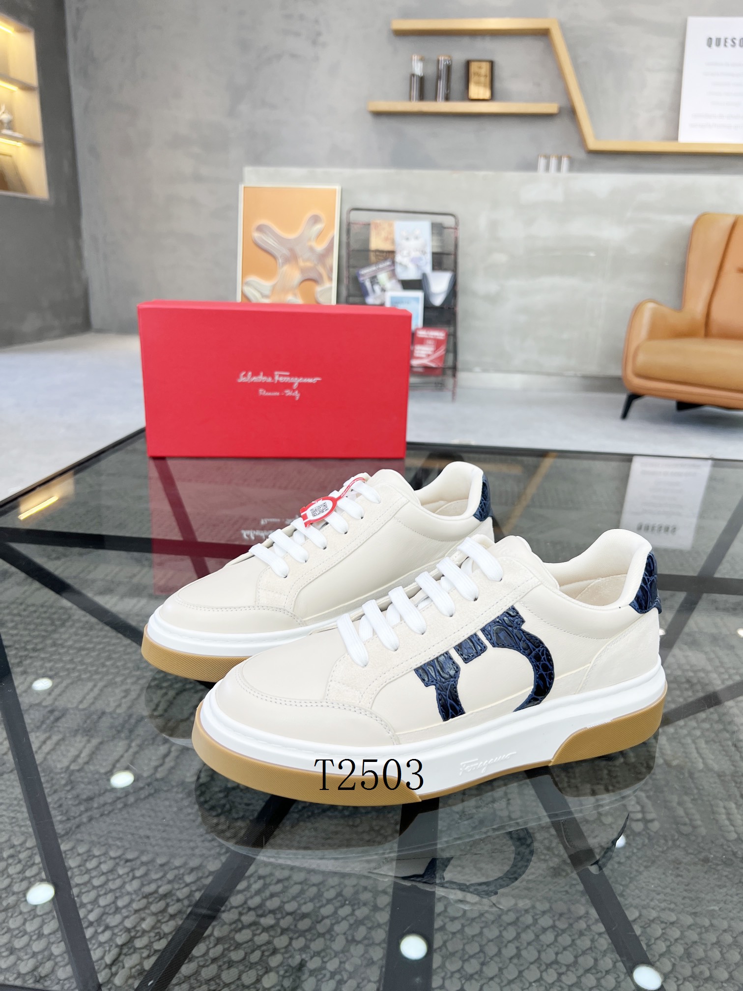 Ferragamo sz38-45 h0302