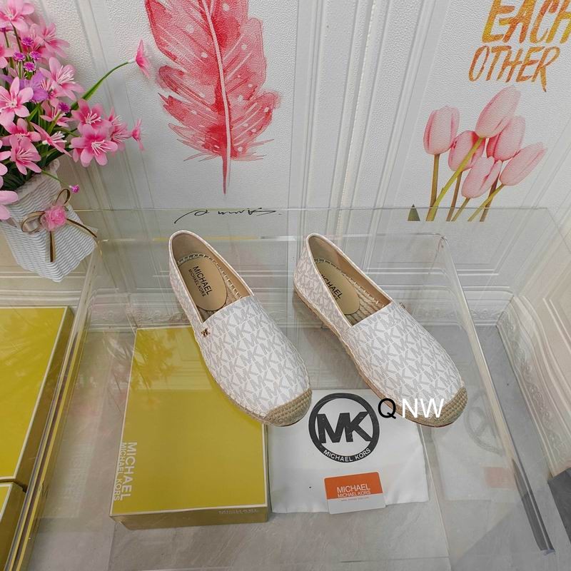 MK Casual shoes Woman Ts