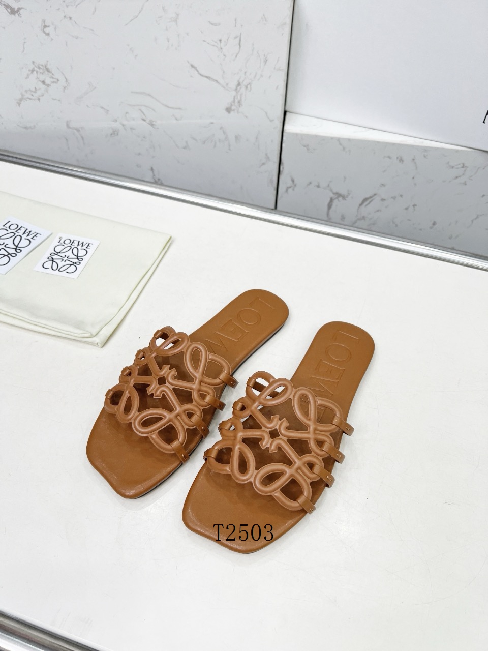 Loewe Slippers 0611