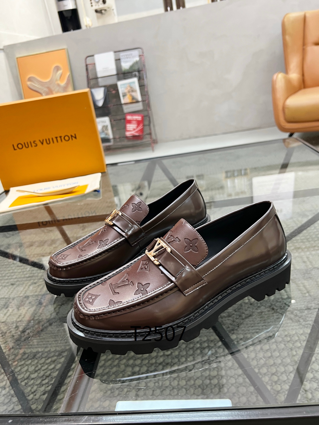 LV shoes 38-46 h0701