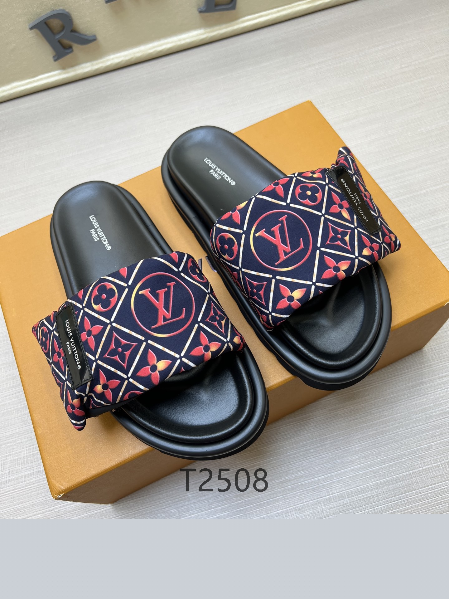 LV shoes 38-46 h0806