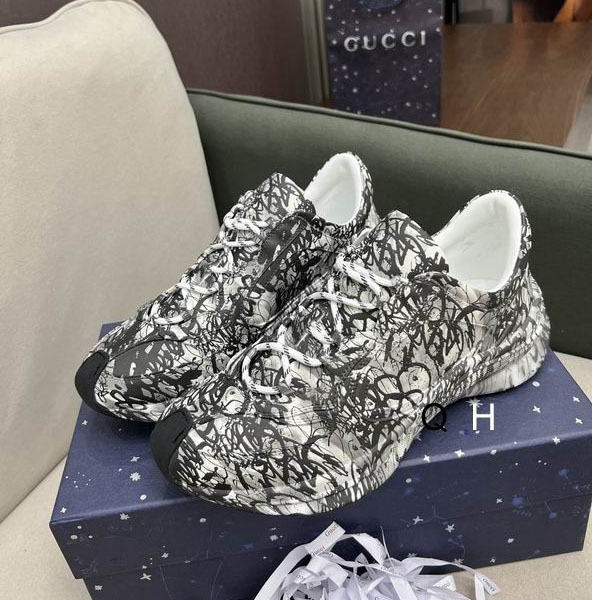 Gucci sz39-45 H1232