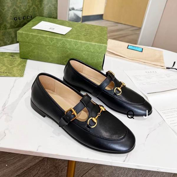Gucci sz35-40 XJ0303