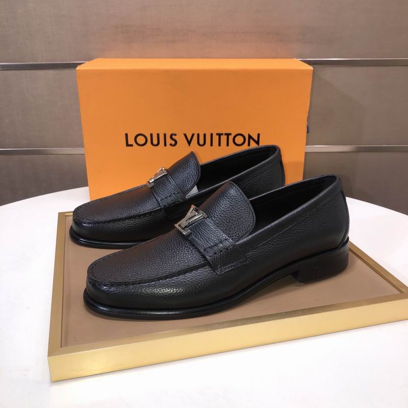 LV sz38-45 hnx0407