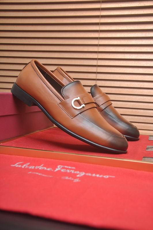 Ferragamo sz39-44 0404