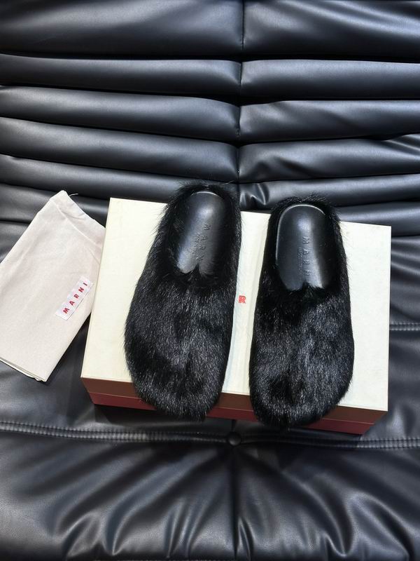 2026 Marni Fur saddles 0606