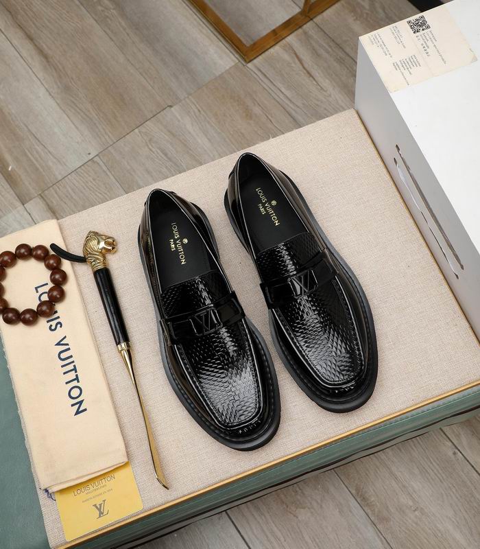 LV sz38-44 hnx0515