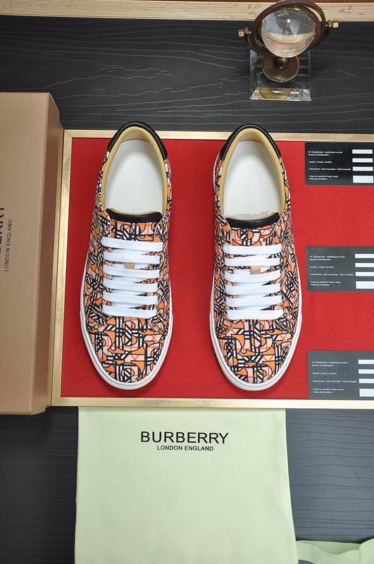 Burberry sz38-44 hnx0620