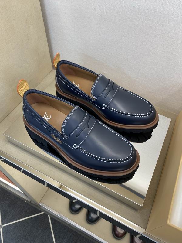 LV sz39-44 hnx0636