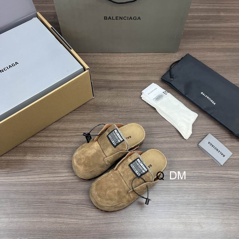 Balenciaga sz35-40 DM0602