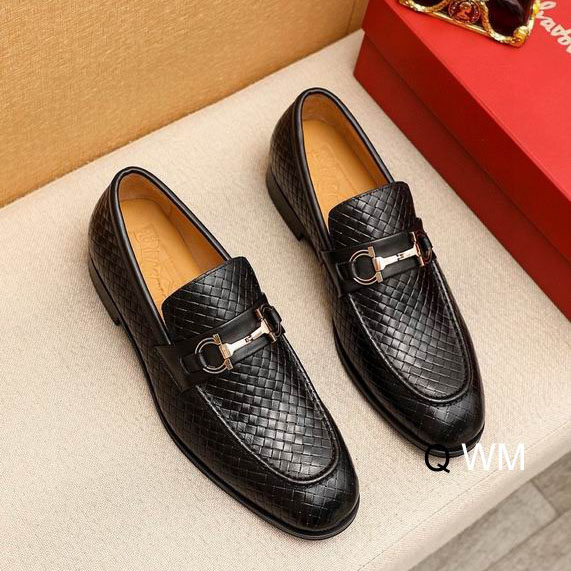 Ferragamo sz39-45 WM0701