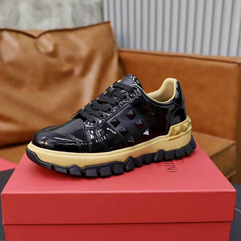 2026 Valentino 男低帮运动鞋 0204