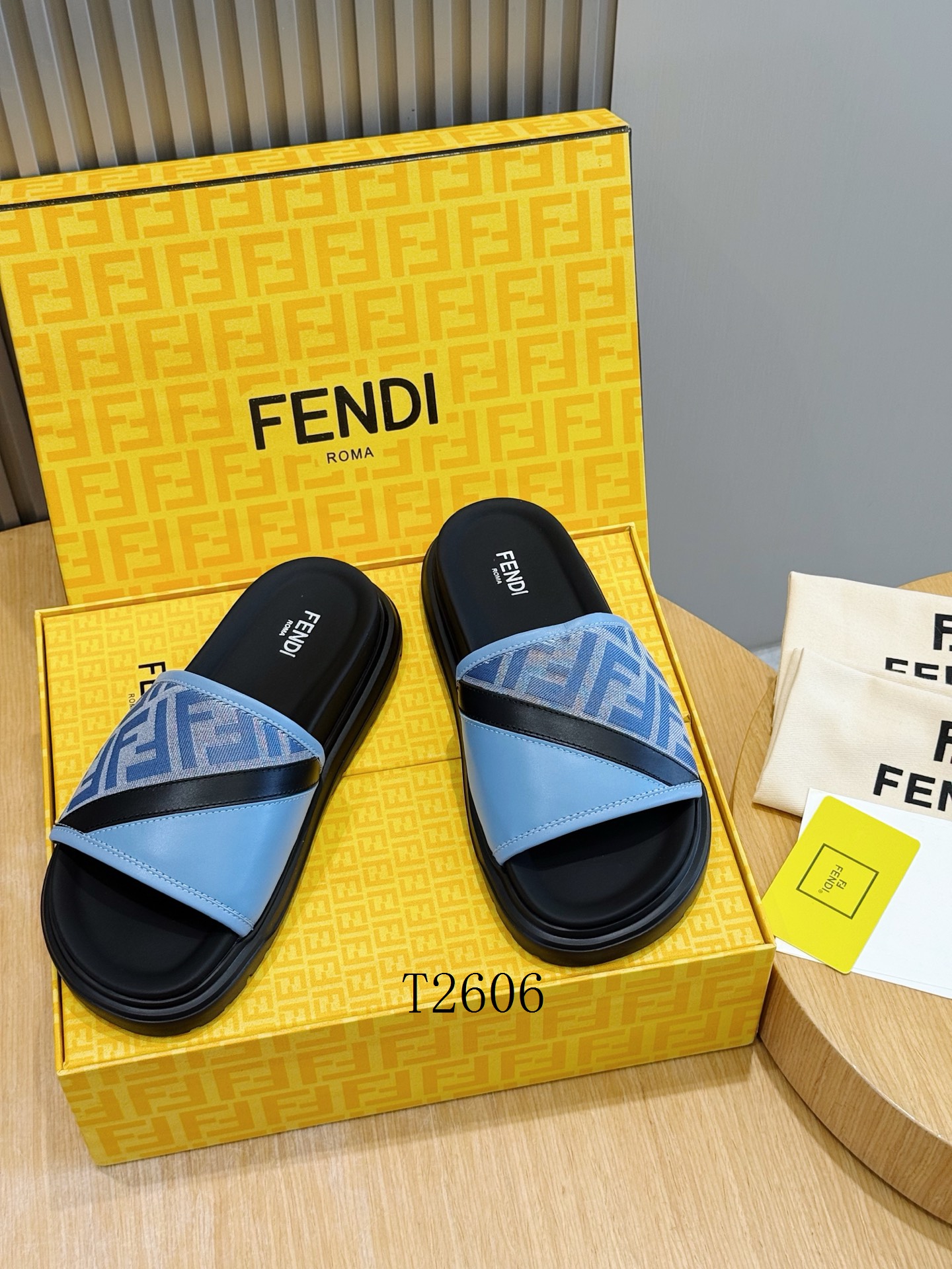Fendi Slippers Aug 0629