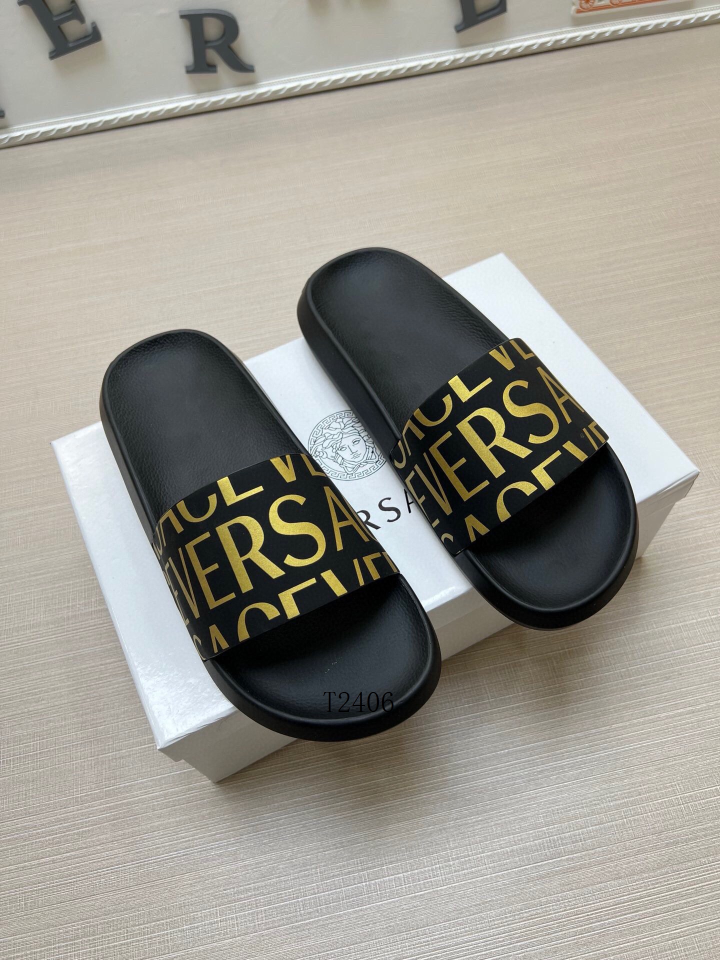 Versace Slippers 0319