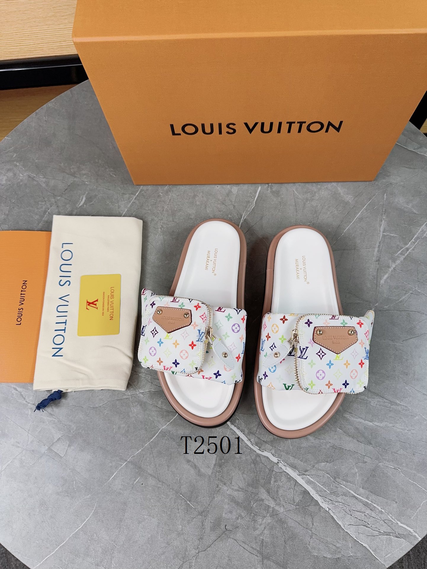 LV 女拖鞋 0626